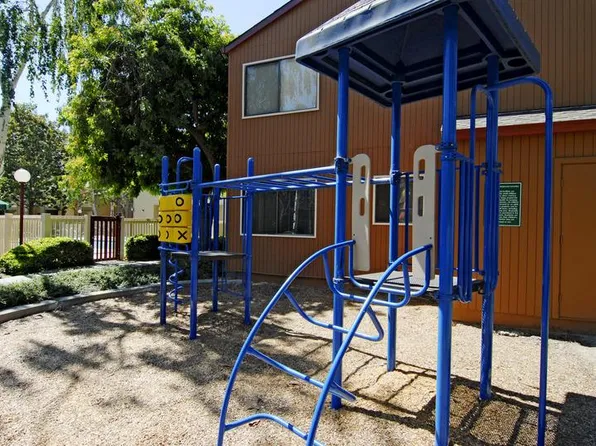 Macara Gardens Apartments, 955 Escalon Ave, Sunnyvale, CA 94085