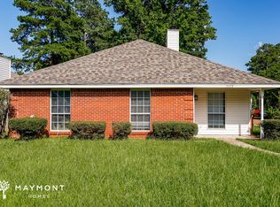 2038 Red Oak Dr, Brandon, MS 39042