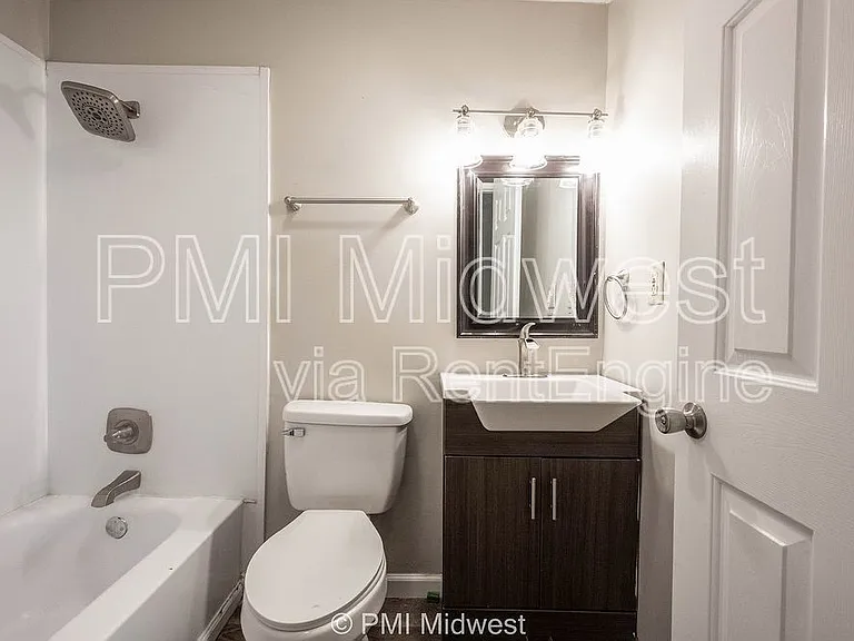 3736 N Meridian St — Photo 12