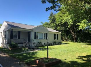 2215 Rosewood Dr, Rock Hill, SC 29732