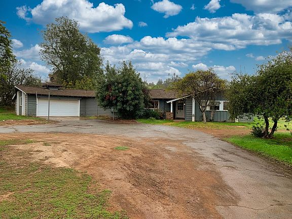 3rd image of 1971 Granite Hills Dr