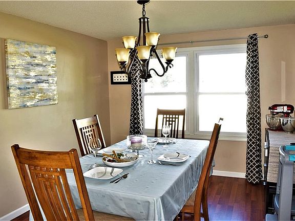 4th image of 3691 Cumberland Ln