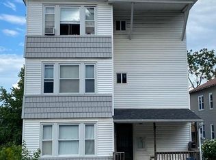 37 Derby St APT 2, Worcester, MA 01604