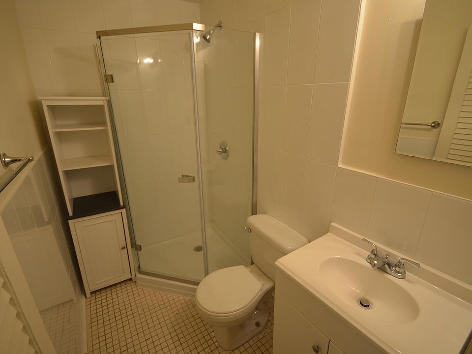 2nd image of 5743 163rd St Floor 1