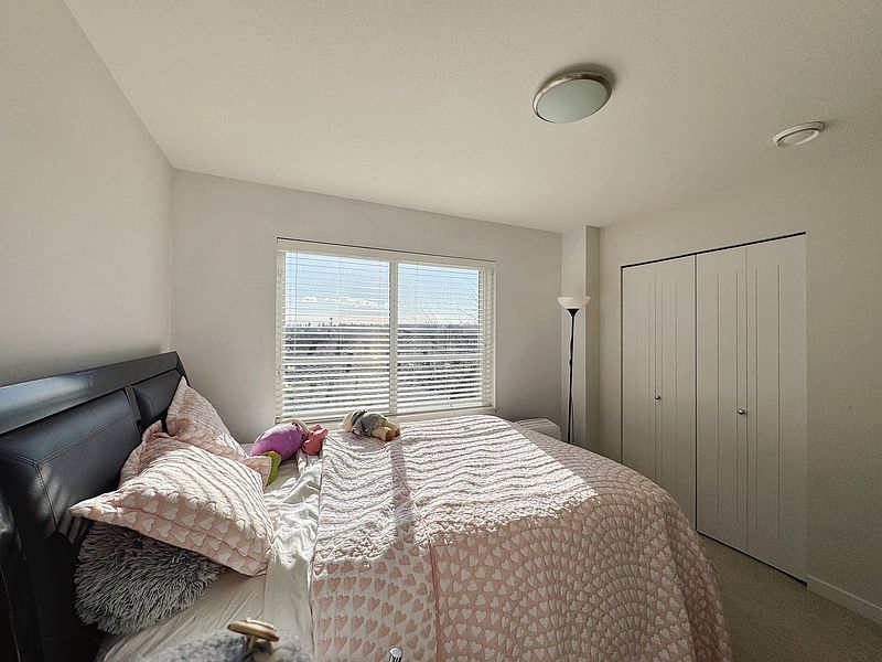 Surrey Townhouse for rent - 2 Bedrooms — photo 4