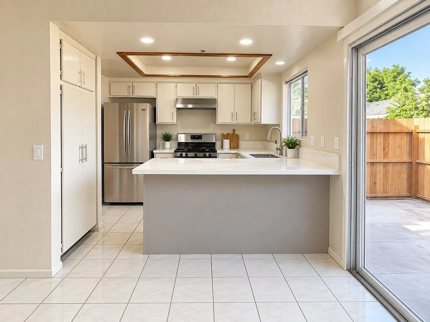 4 bed, 1600 sqft, $3,900 — Photo 3