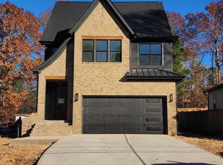 907 Danbury Dr, Durham, NC 27703