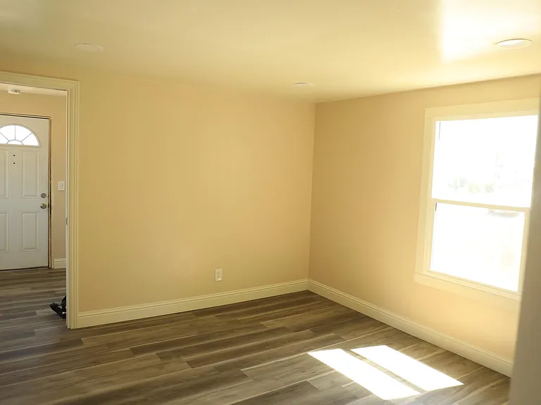 422 Pine St — Photo 6
