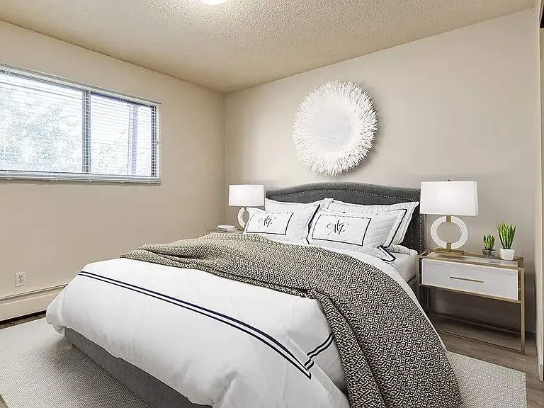 5516 47a Ave #104 — Photo 4