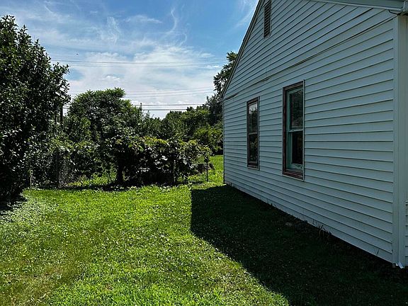 3rd image of 1994 Baldwin Dr