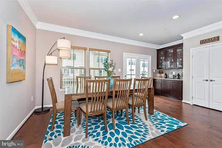 9162 Landon House Ln — Photo 3