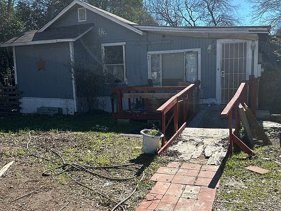 3rd image of 430 E HUFF AVE