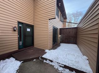 4801 Spring Cir, Minnetonka, MN 55345