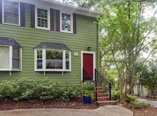 22 Holly Downs Ct NW #22, Atlanta, GA 30318