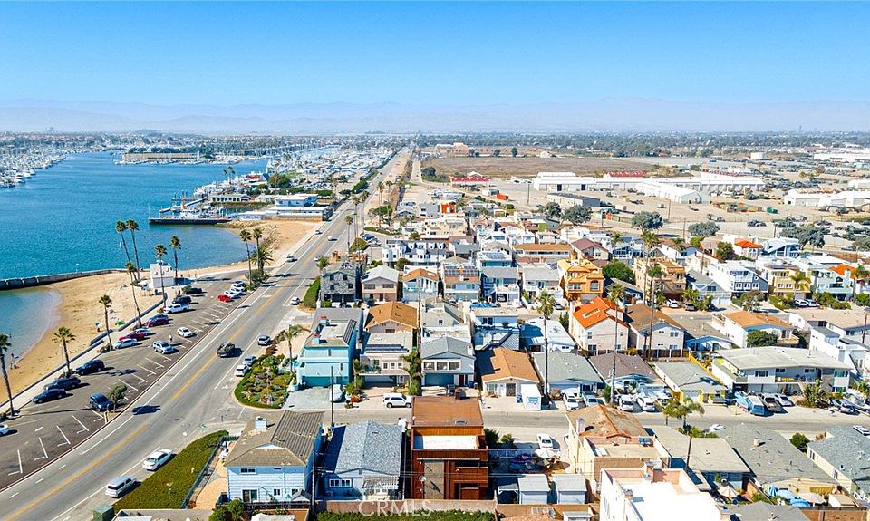 1st image of 240 Santa Monica Dr