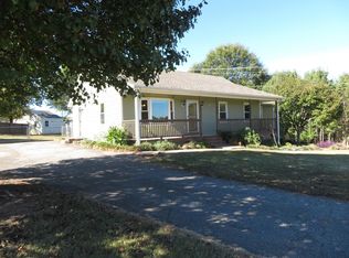 205 Adams Ct, Inman, SC 29349