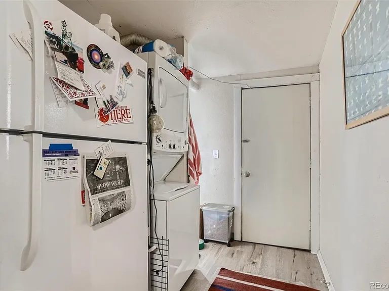 441 N Emerson St — Photo 14
