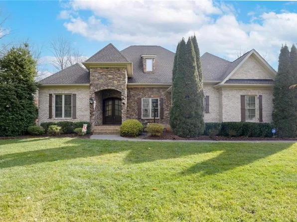 6798 Bronco Ln, Summerfield, NC 27358