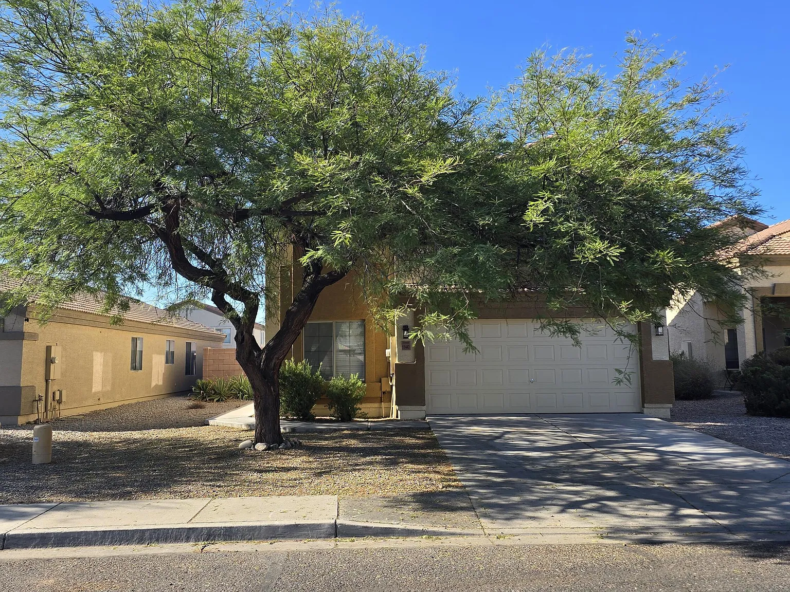 4 bed, 3.0 bath, 2178 sqft, $2,295 — Photo 1