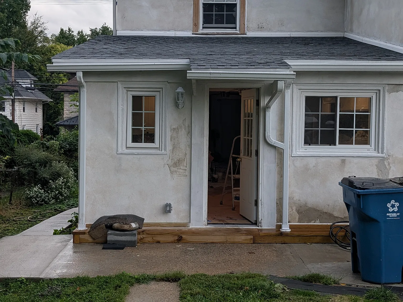 3 bed, 1.5 bath, 1400 sqft, $2,800 — Photo 3