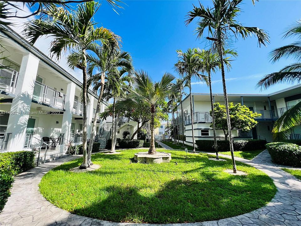 1st image of 950 Bay Dr APT 7