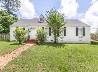 911 Curry Dr, Macon, GA 31211