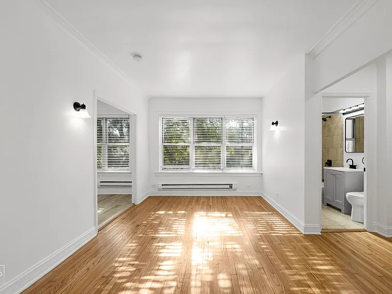 7903 S Luella Ave — Photo 13