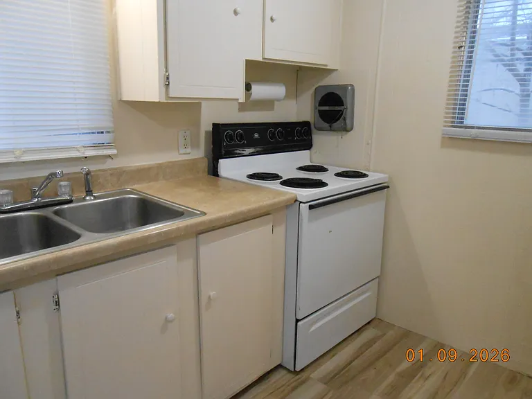 430 N C St #9 — Photo 48