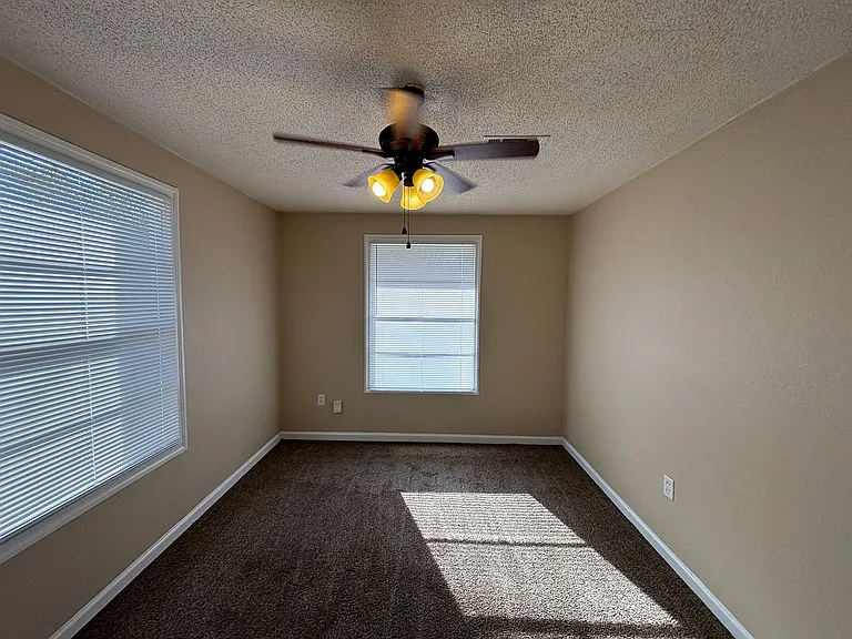 28 Hiland Pl #A — Photo 7