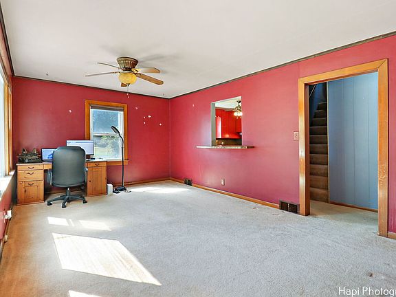 2nd image of 1203 Jewett St