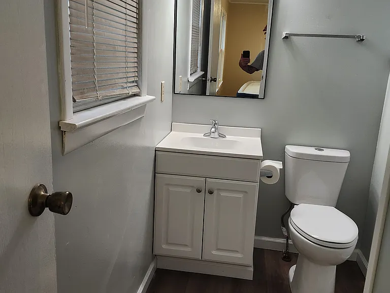 209 Devon Dr — Photo 11