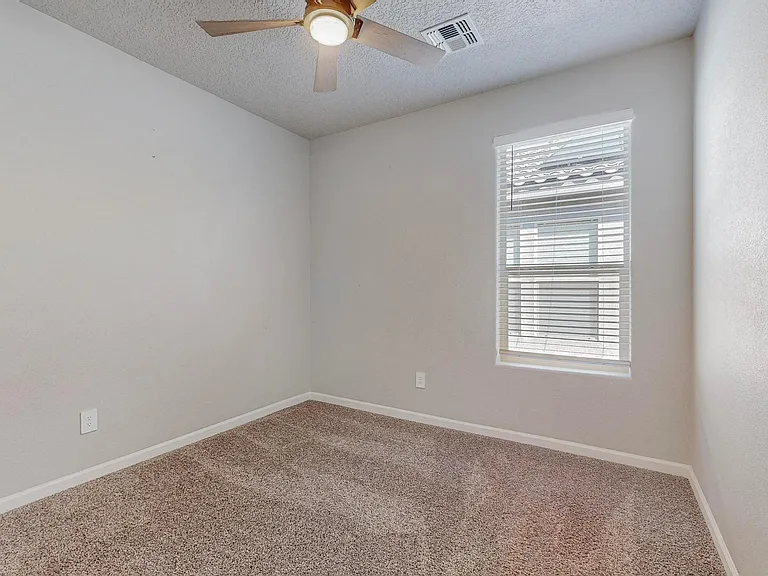5950 Las Vacas Ct NE — Photo 45