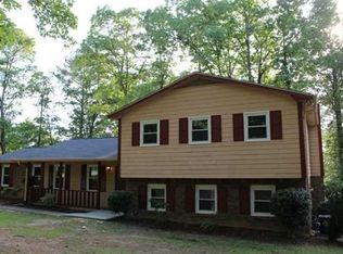 2077 Scenic Mountain Dr, Snellville, GA 30039