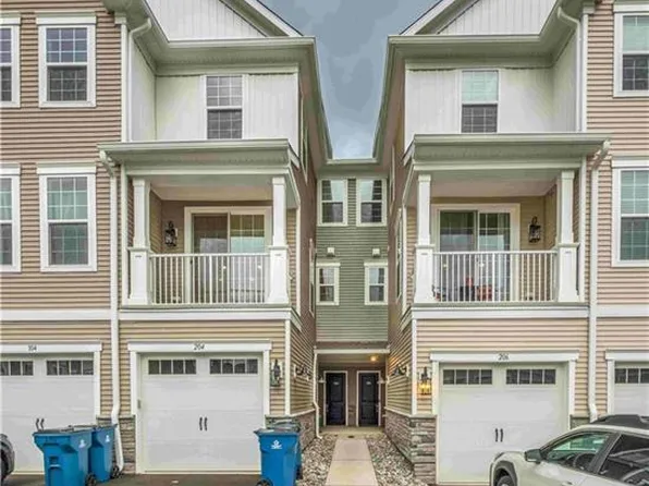 204 Honeysuckle Ln, Warren, NJ 07059