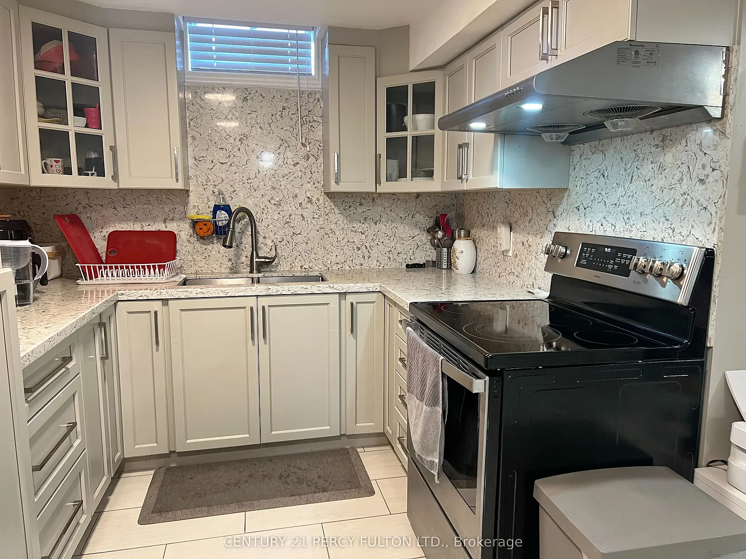 2 bed, $2,000 — Photo 3