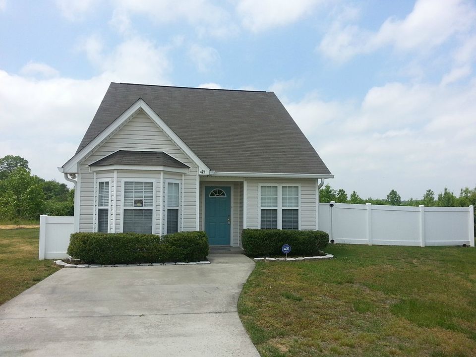1st image of 415 Lennox Dr