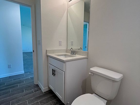 3rd image of 4129 NE 20th Pl