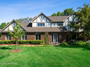 350 Castlewood Ct, Hoffman Estates, IL 60067
