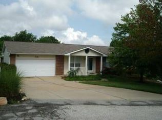 718 Pine Hvn, Fenton, MO 63026