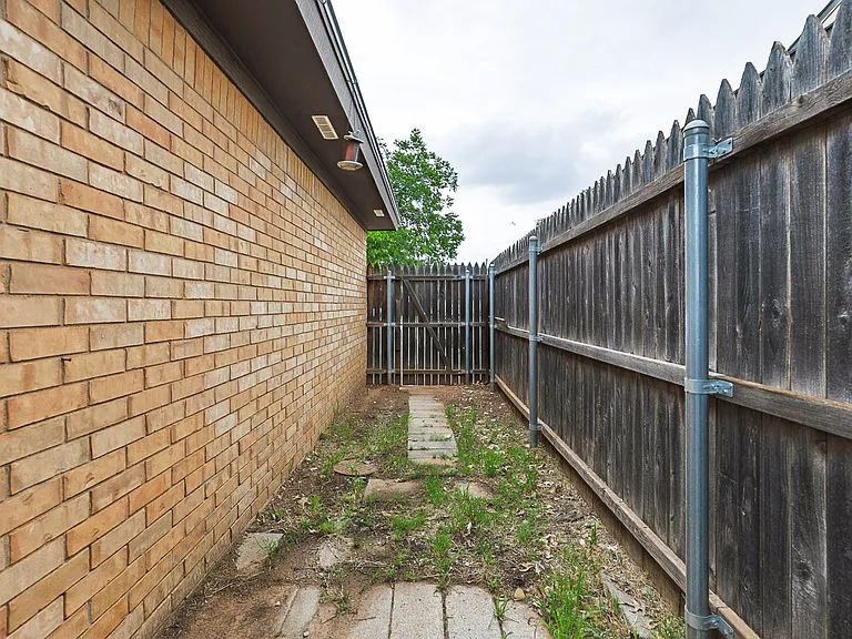 4407 75th Dr #B — Photo 19