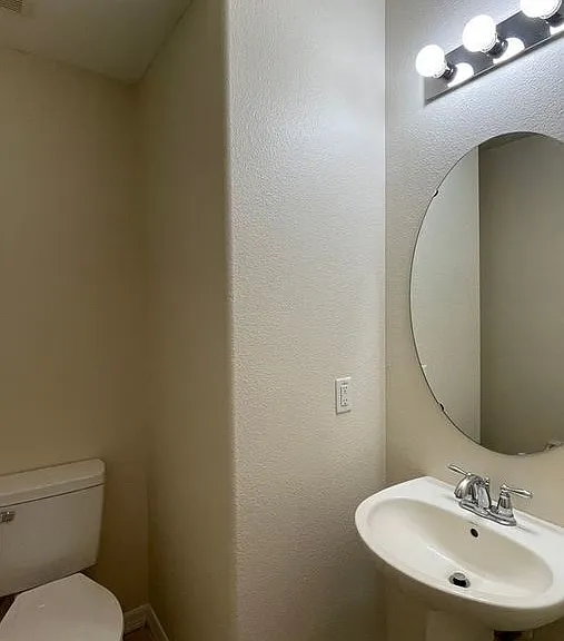 9484 Strongbark Ln — Photo 13