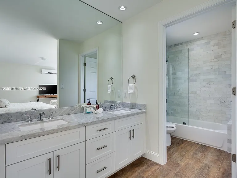 6260 SW 58th Pl — Photo 9