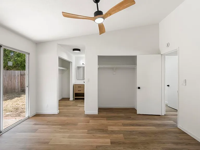 1726 Katy Pl — Photo 6