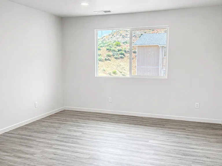 Moraine View Apartments — Photo 7