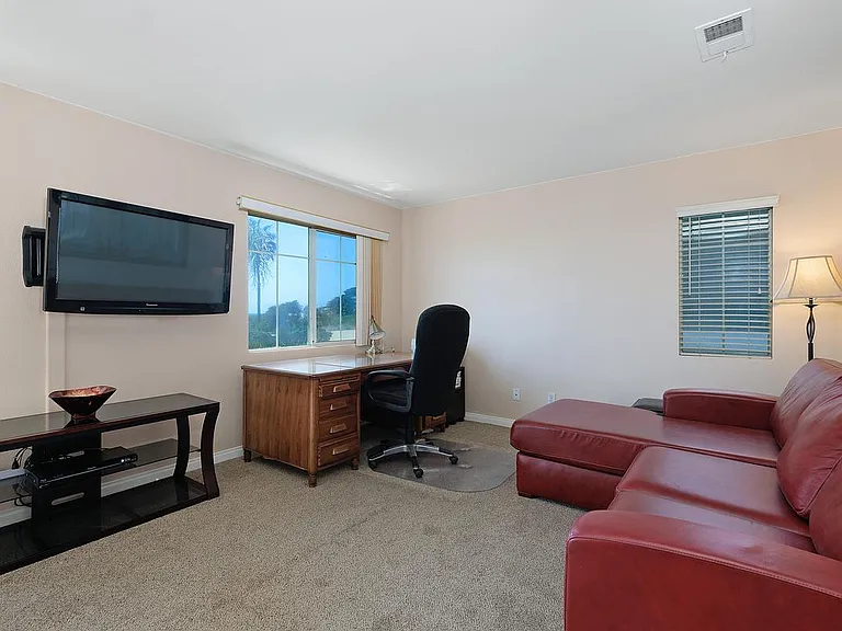 6963 Tradewinds Dr — Photo 24