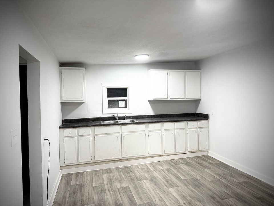 2nd image of 4060 W Main St