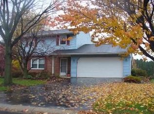 830 Lakeview Dr, Lancaster, PA