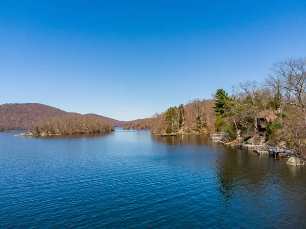 63 Sullivan Farm #63, New Milford, CT 06776