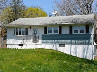71 Fairview Ave, Milford, NJ 08848