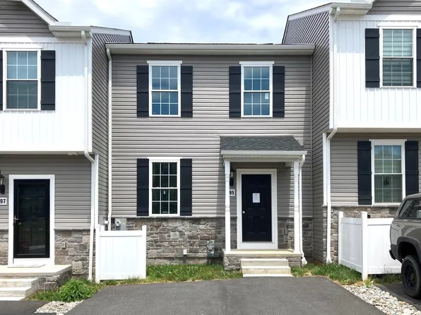 95 Holstein Dr #175, Hanover, PA 17331